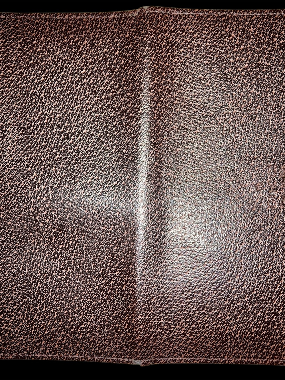 Gucci Leather Checkbook Cover. Made in Italy - Picture 4 of 10